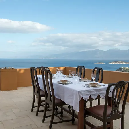 Mirabello Villa